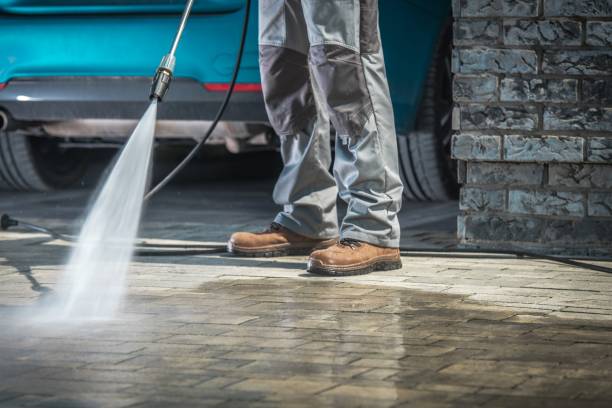 Best Gutter Cleaning  in Colfax, CA